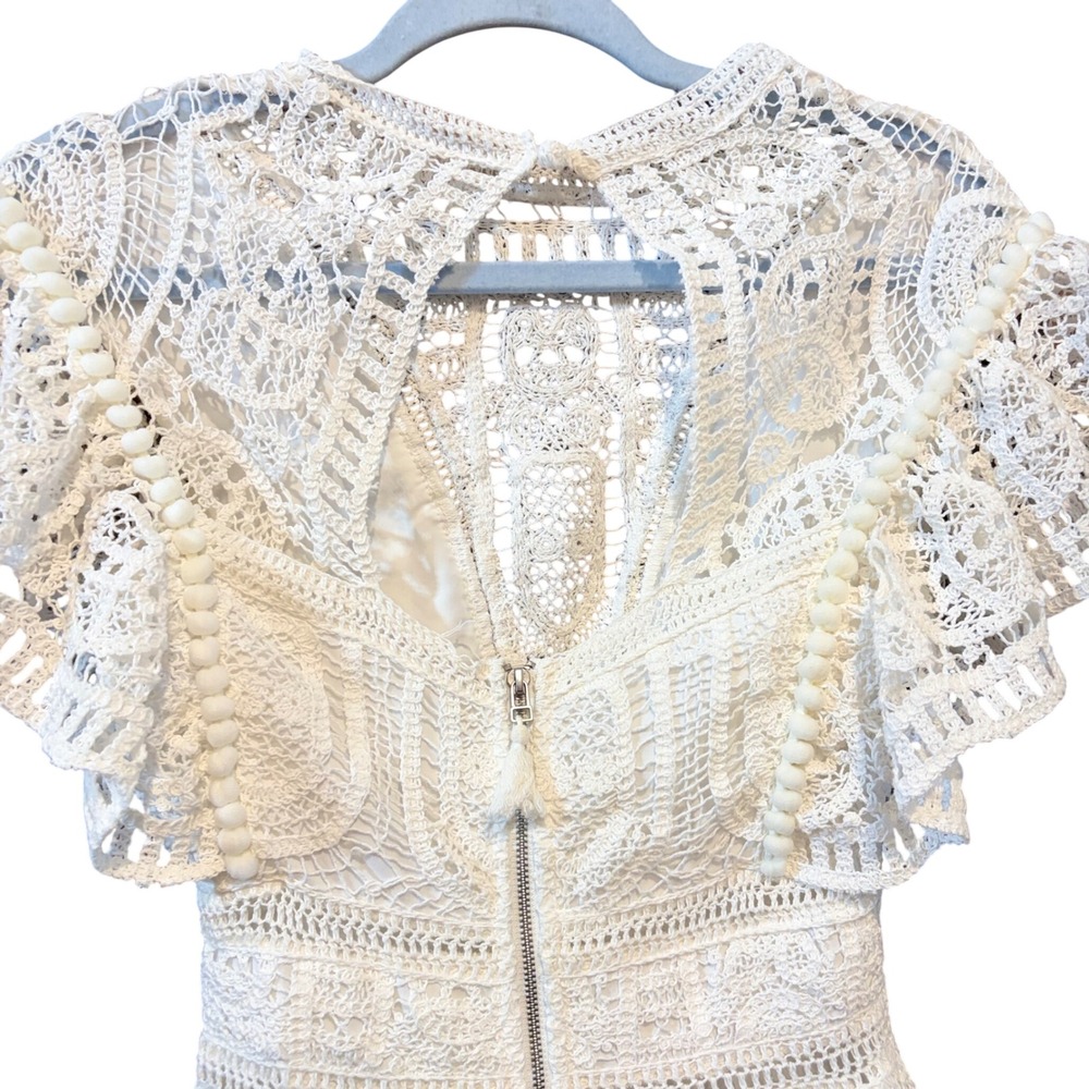 Saylor Free People Adeline White Crochet Lace Romper Flutter Sleeve Pom Pom XS - Picture 6 of 9